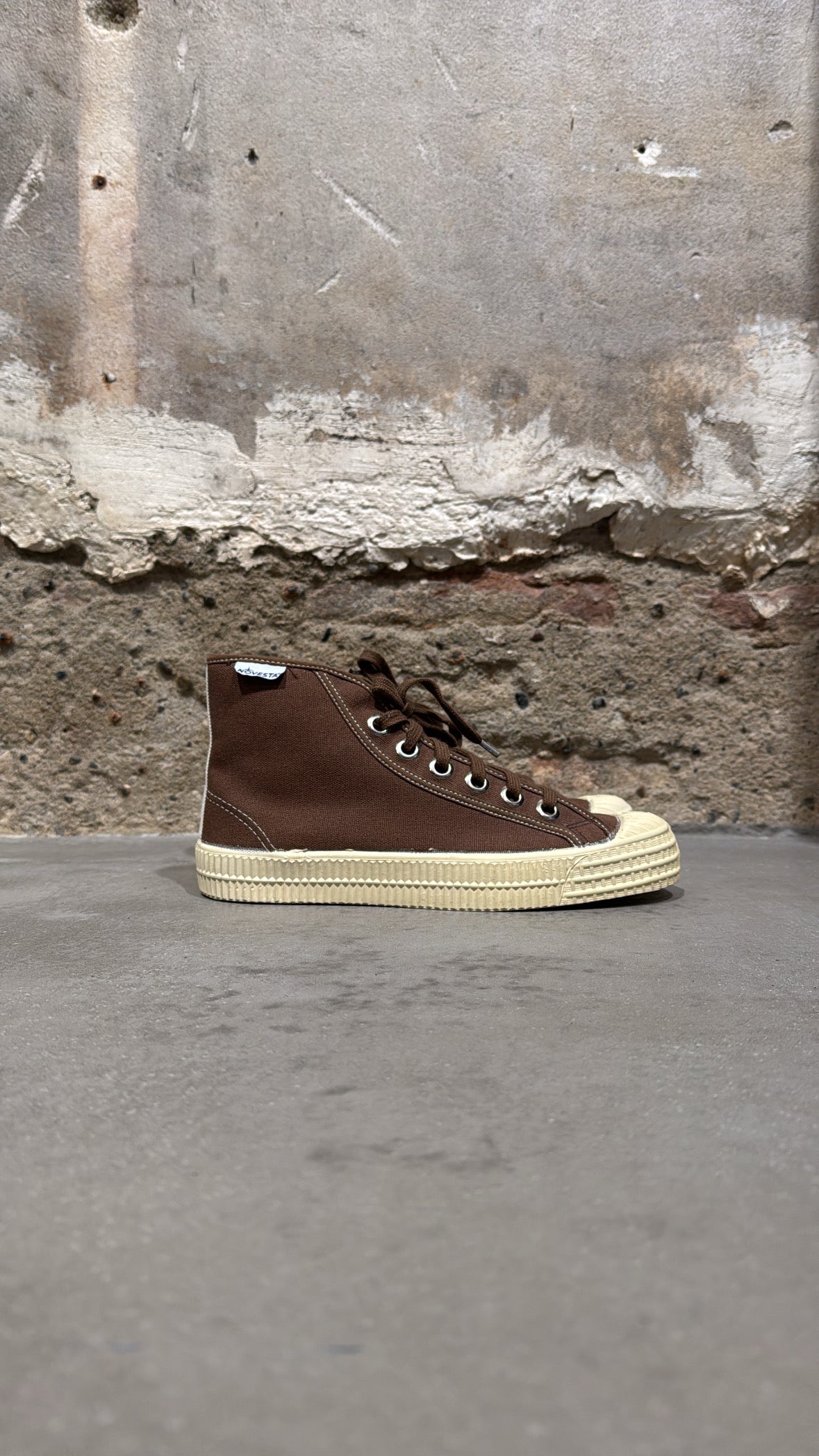 Star Dribble - Brown Beige / Ecru