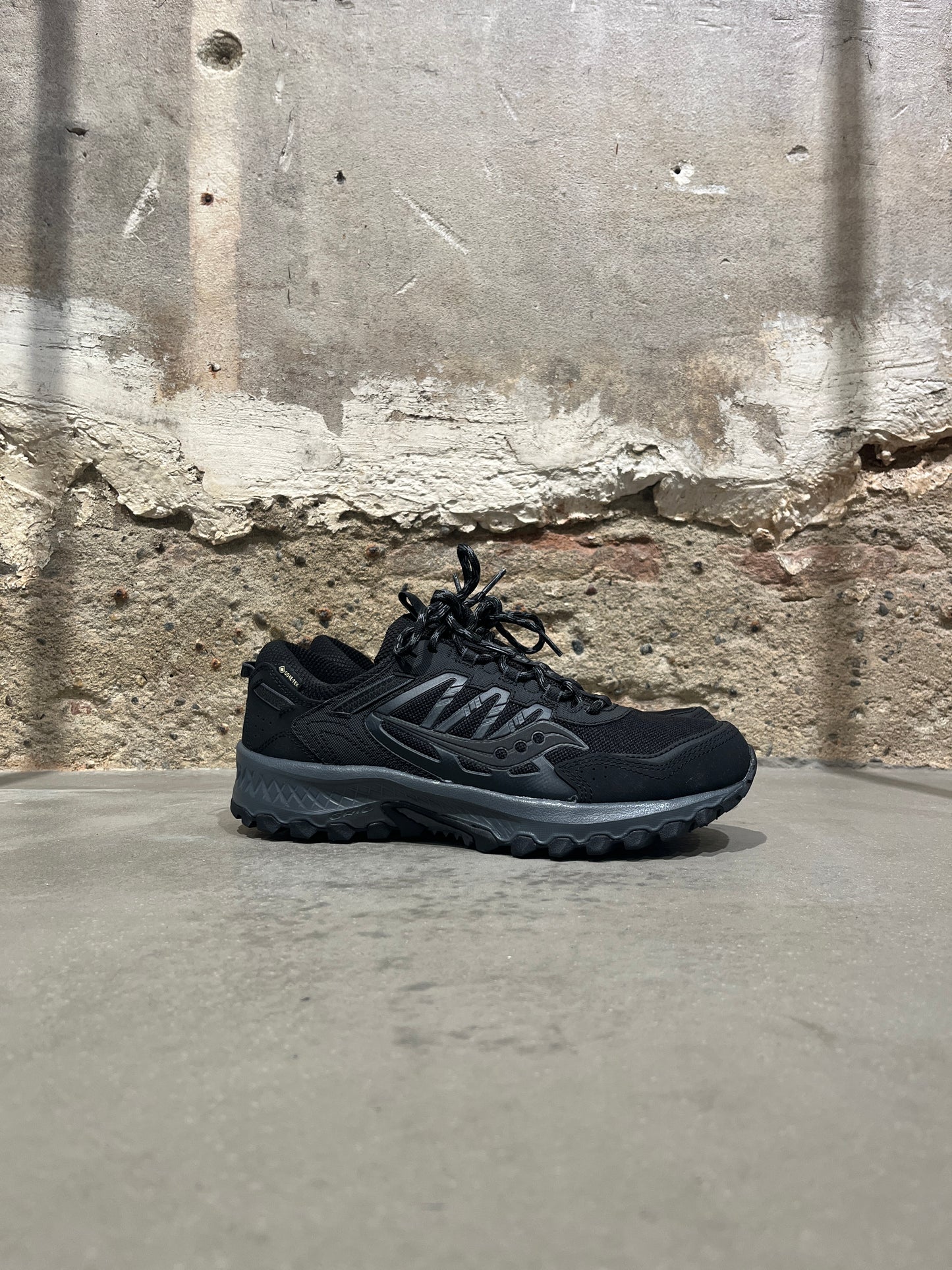 Grid Peak Gore-Tex - Black