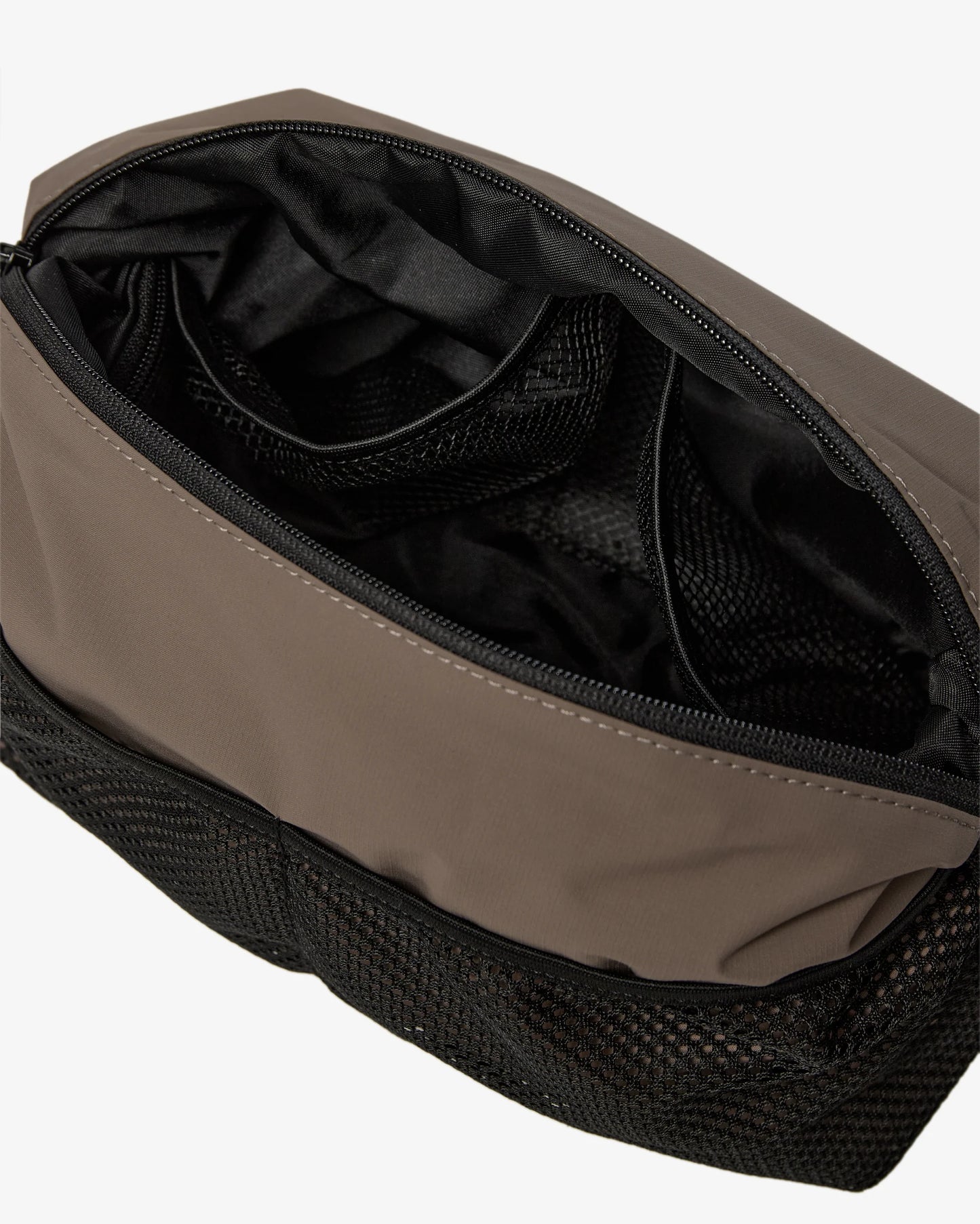 Romo Wash Bag - Dusty Oak