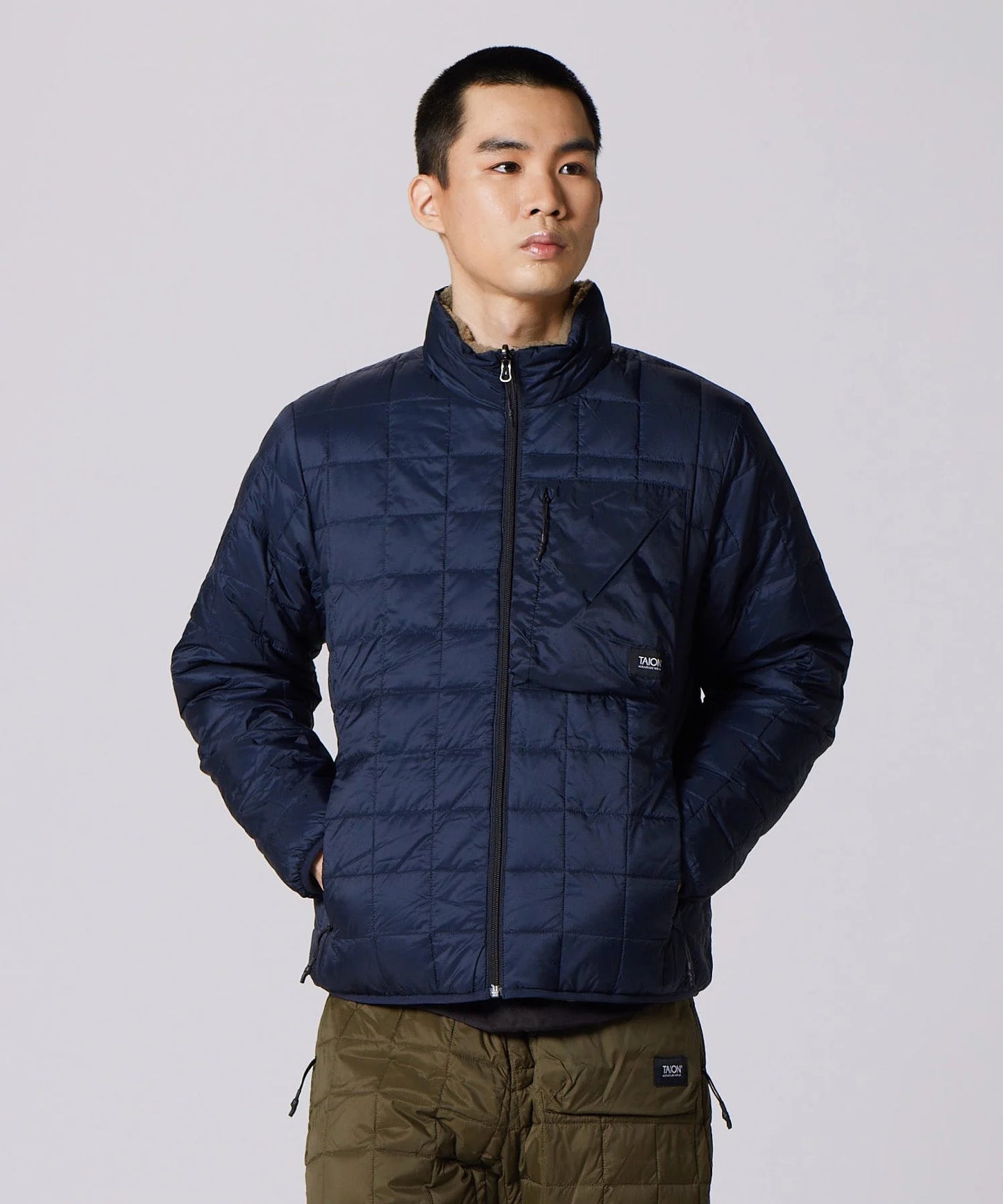 Mountain Reversible - Down x Light Boa Hi Neck Jacket - D.Navy x D.Beige