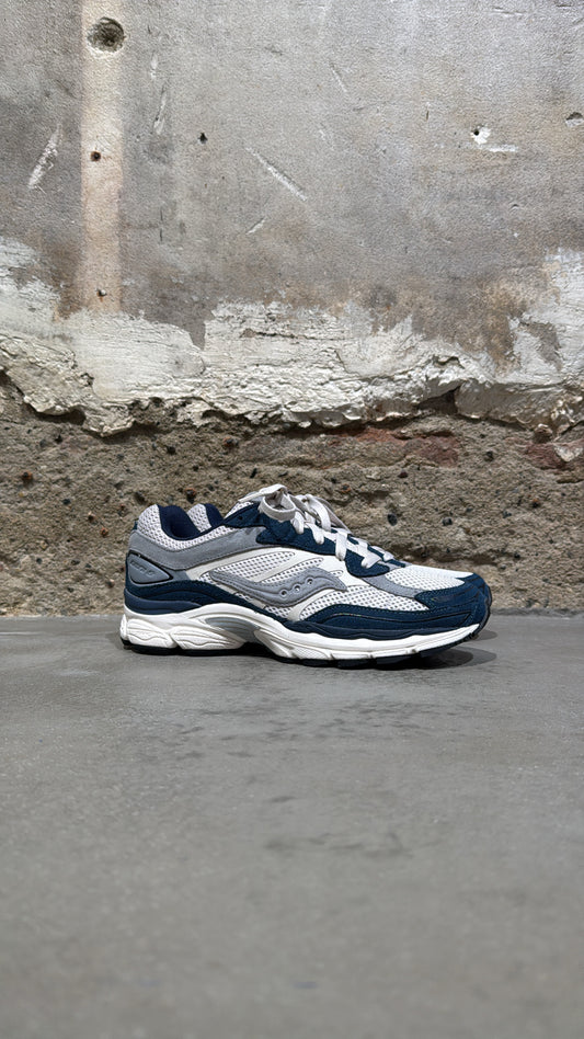 Progrid Omni 9 - Light Sand / Navy