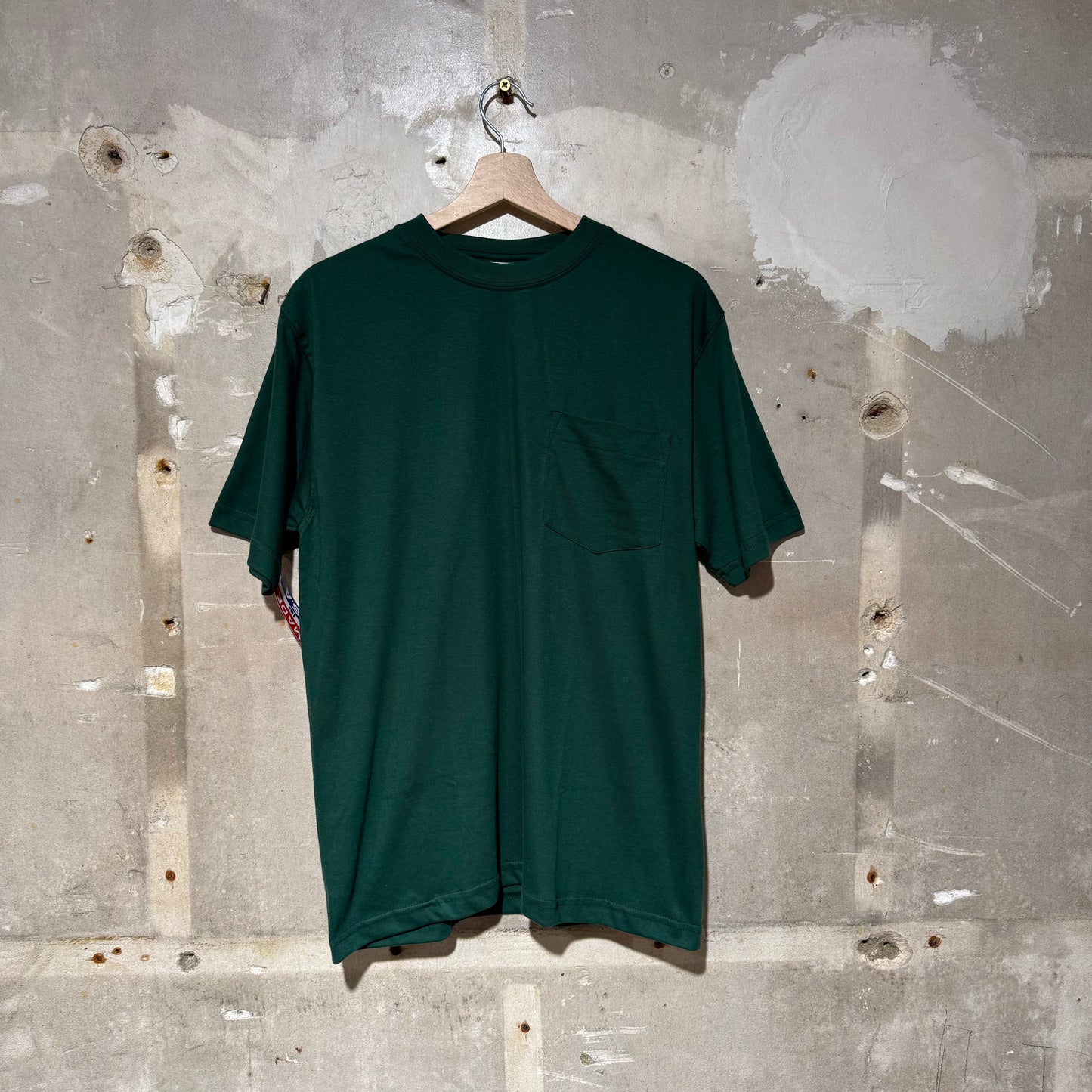 Pocket T-Shirt Finest 6oz - Dark Green