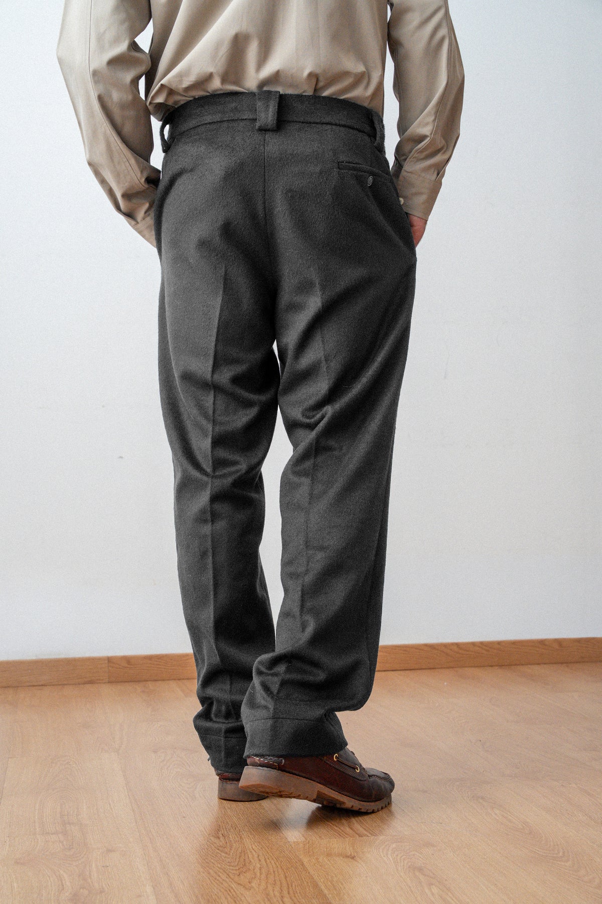 Pantalon droit en laine - Gris