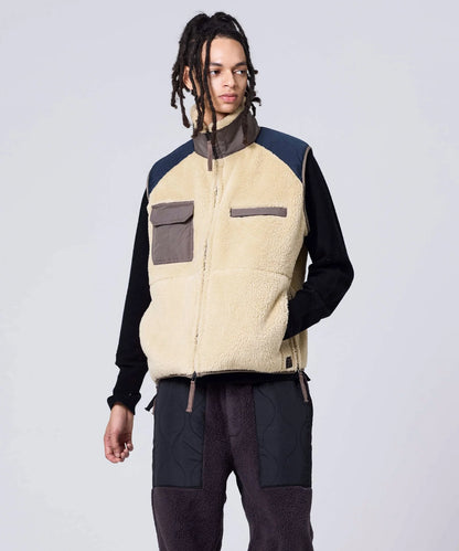 Military Pile Fleece High-Neck Vest - Cream / Crazy