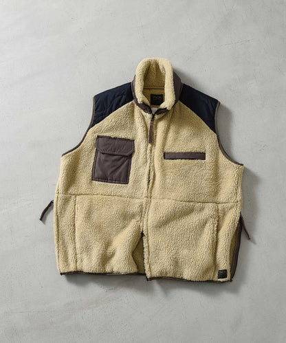 Military Pile Fleece High-Neck Vest - Cream / Crazy