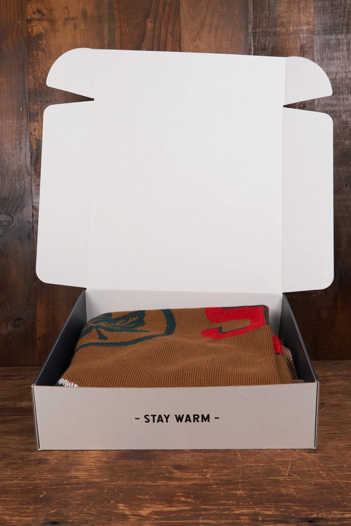 Fireside Blanket - Leaf