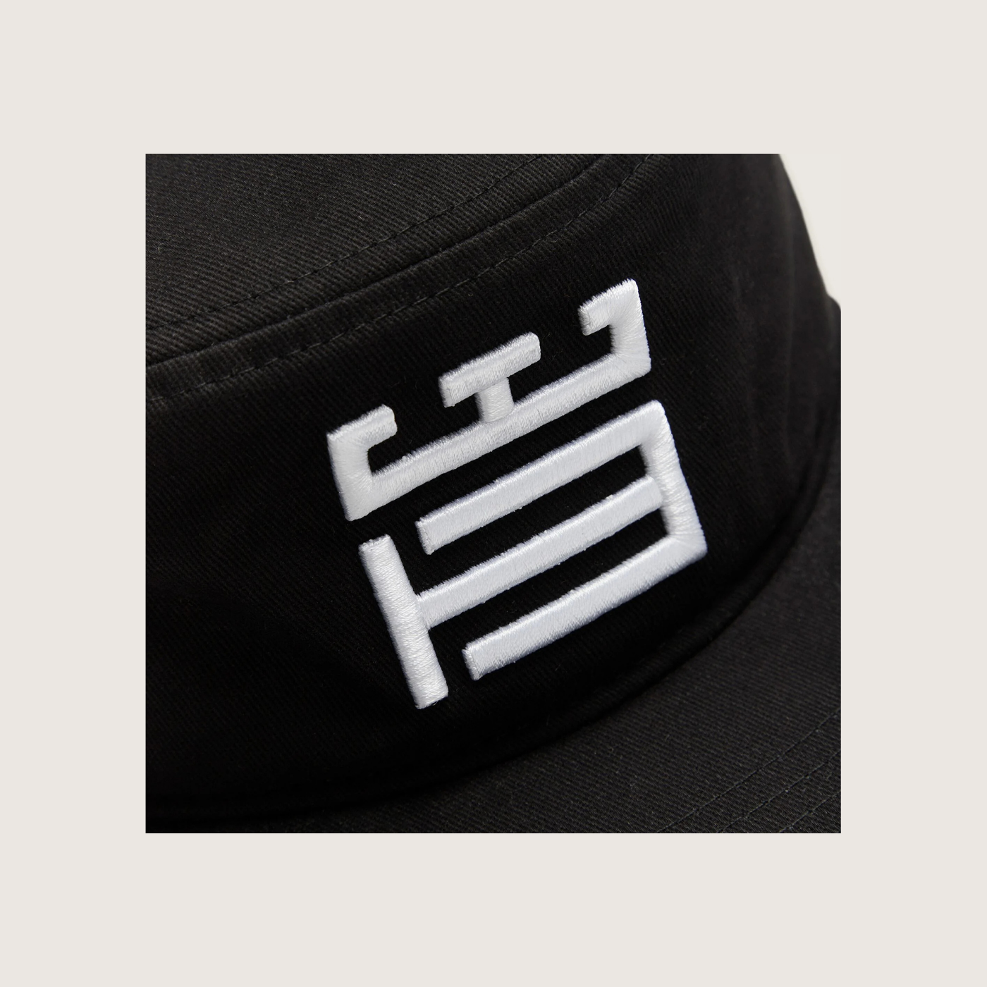 Yin Pillbox Cap - Black